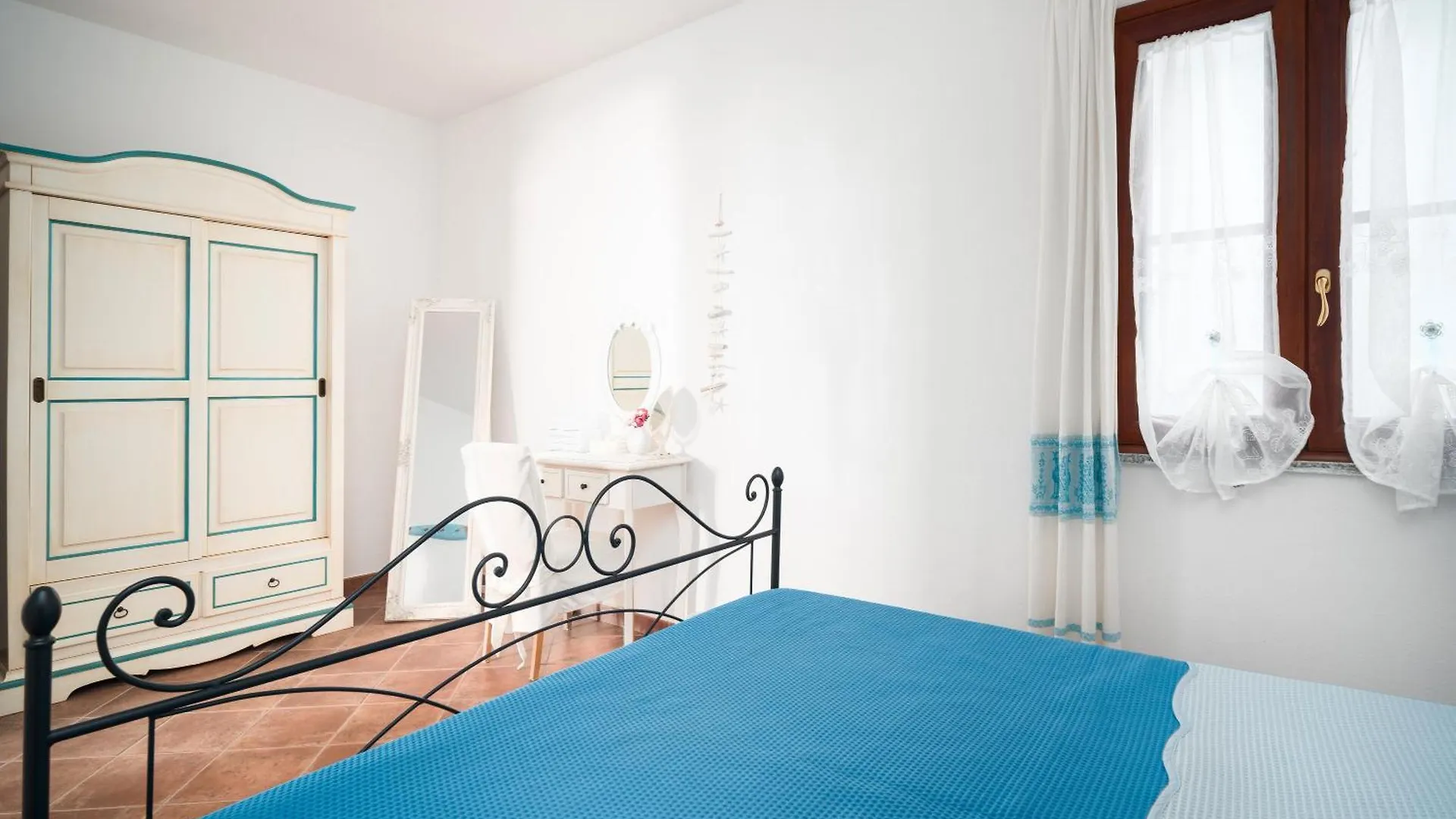 S'Ercole Deluxe Apartment Posada  Italy
